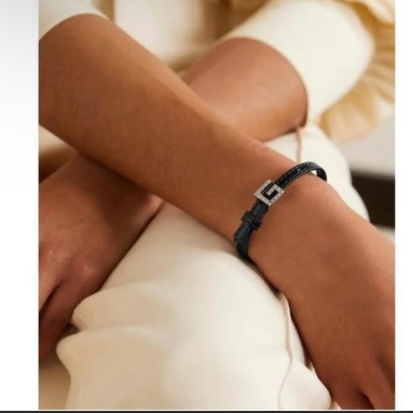 Gucci Bracelet - Picture 3 of 10